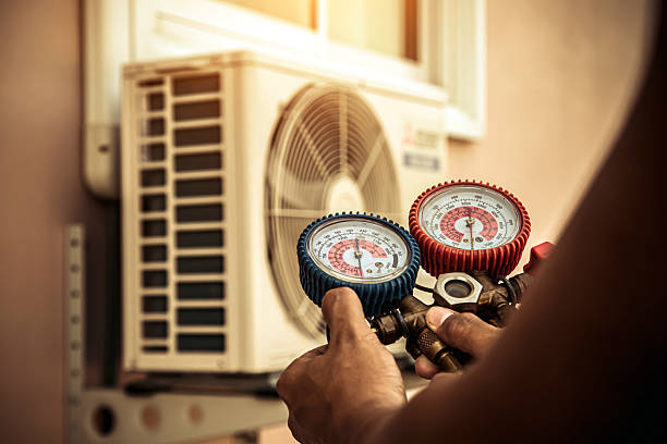 Professional Hvac technician working in Manasquan, NJ